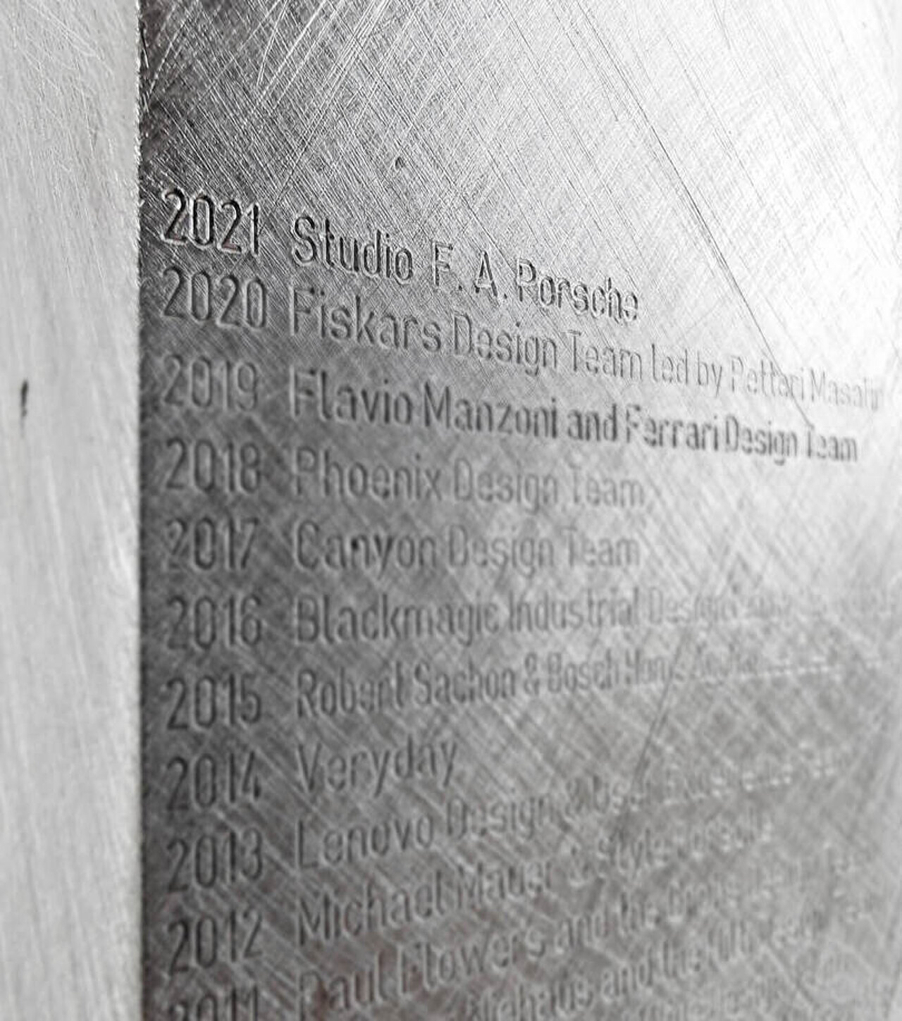 Close up of the engraving of the radius